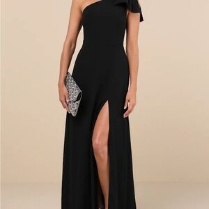 Lulu's Black One-Shoulder Gown